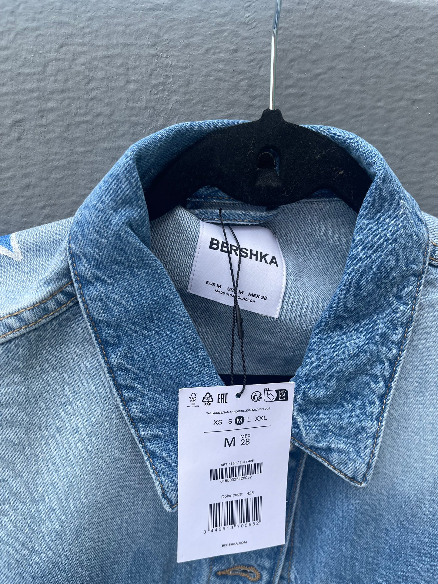 Cropped Phillies jacket, size M