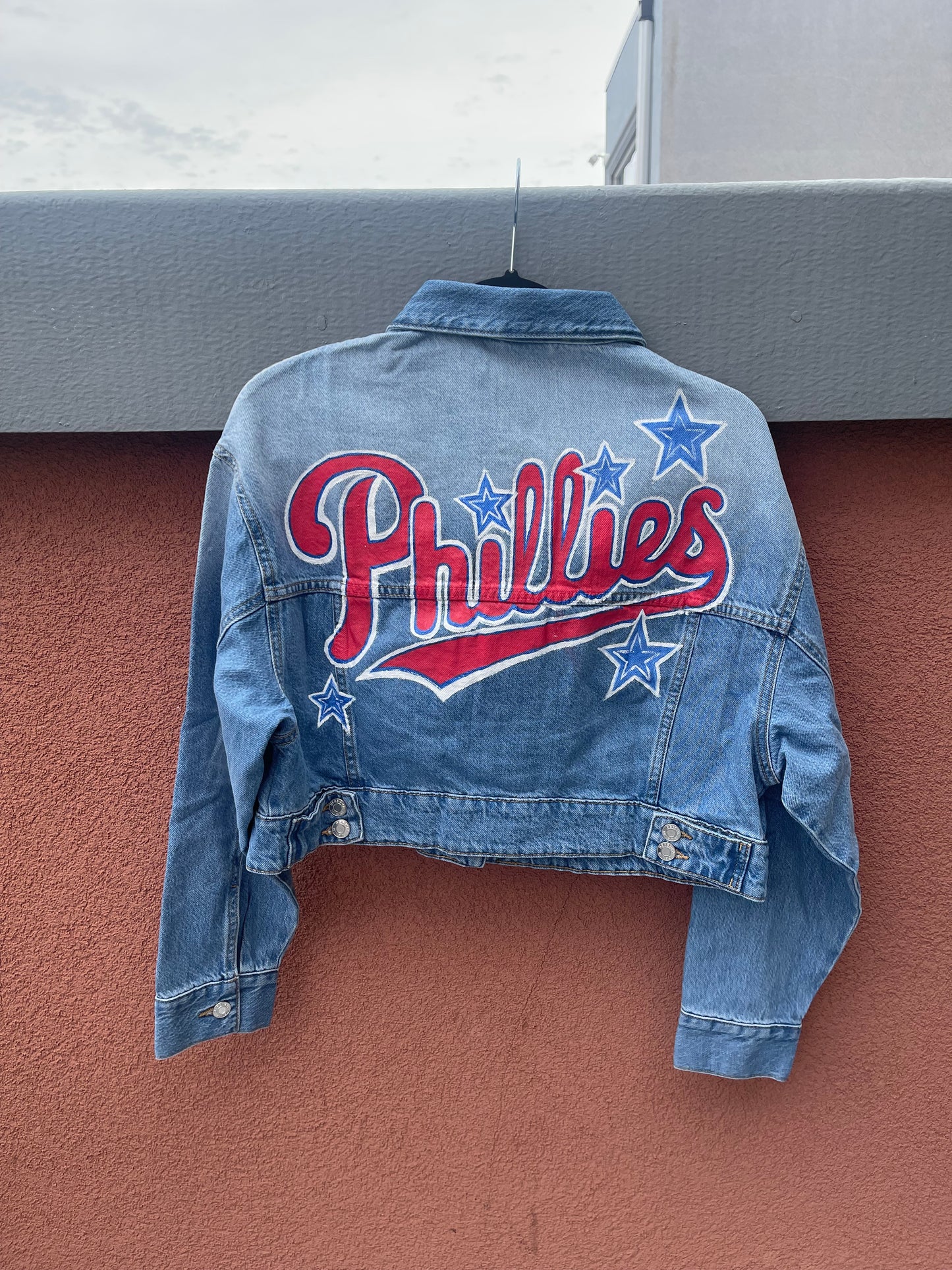 Cropped Phillies jacket, size M